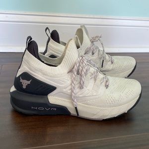 Under Armour The rock size 9 white shoes.
